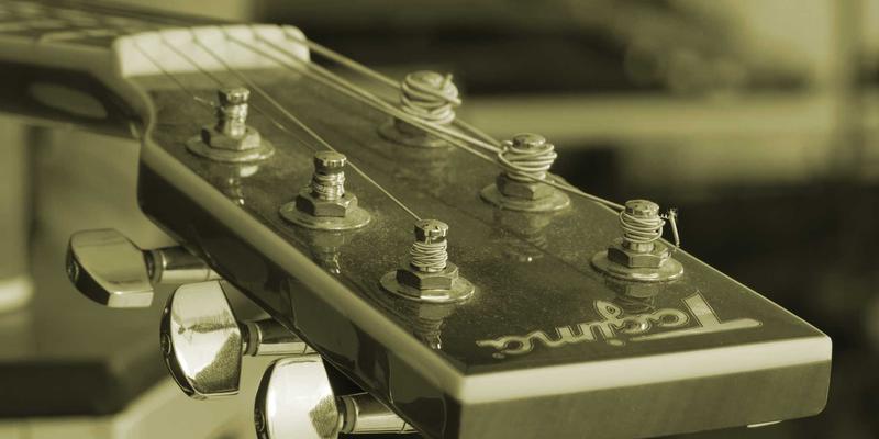 乌萨纳之家24:当紫色邂逅未来,重新定义家居装饰新美学