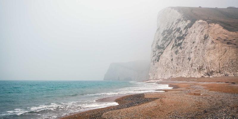 乌萨纳之家进阶：以紫色主题家居，演绎深邃优雅的装饰艺术